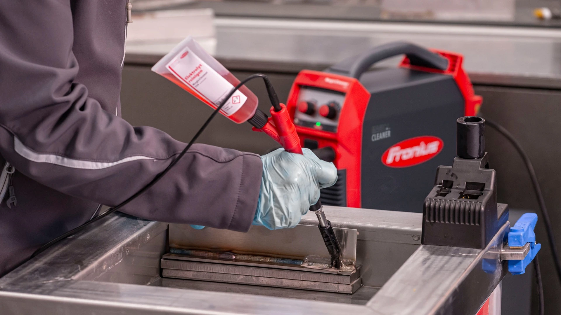 EQUIPOS PARA LIMPIAR, DECAPAR Y PASIVAR